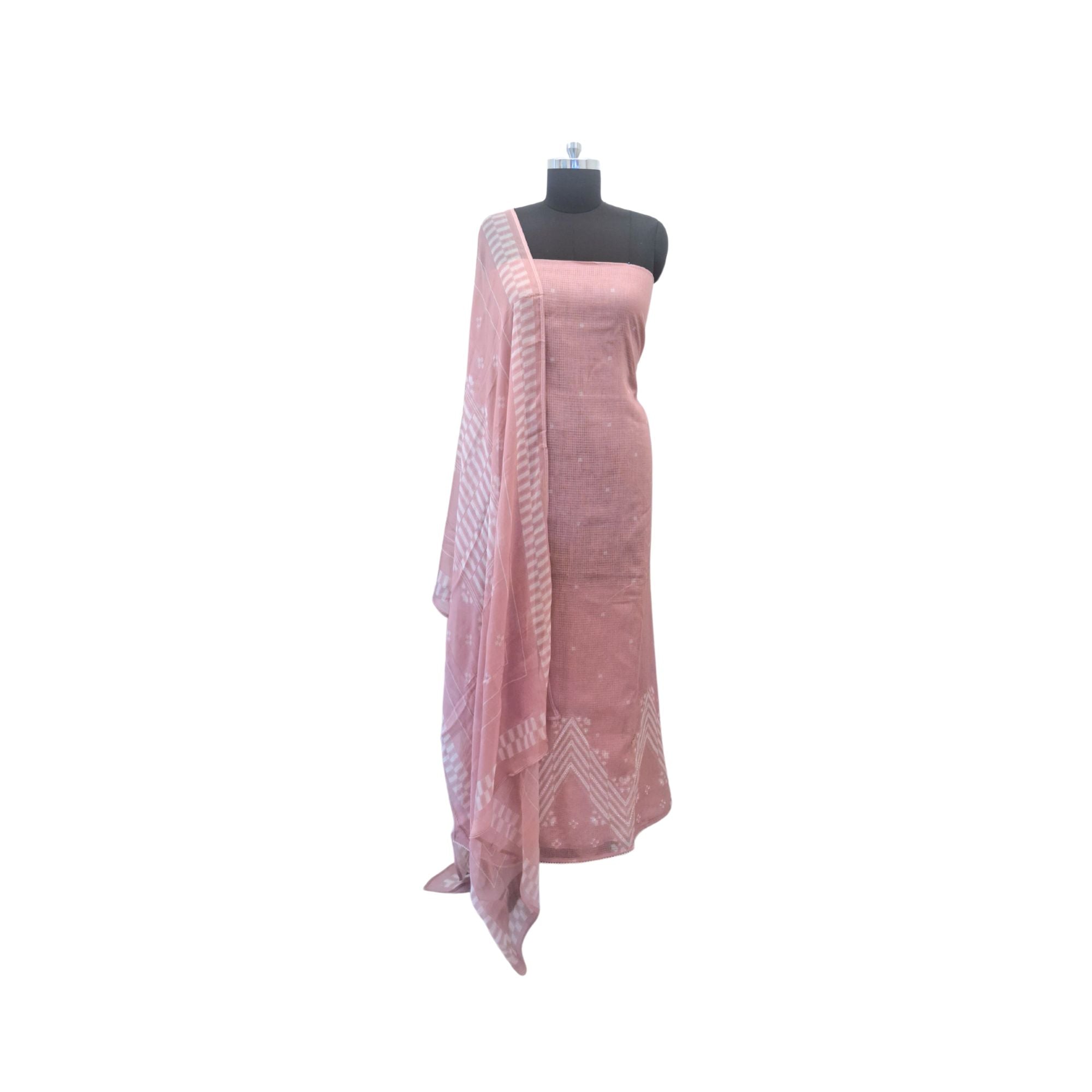 Modern geometry on classic linen, completed with a lightweight chiffon dupatta.