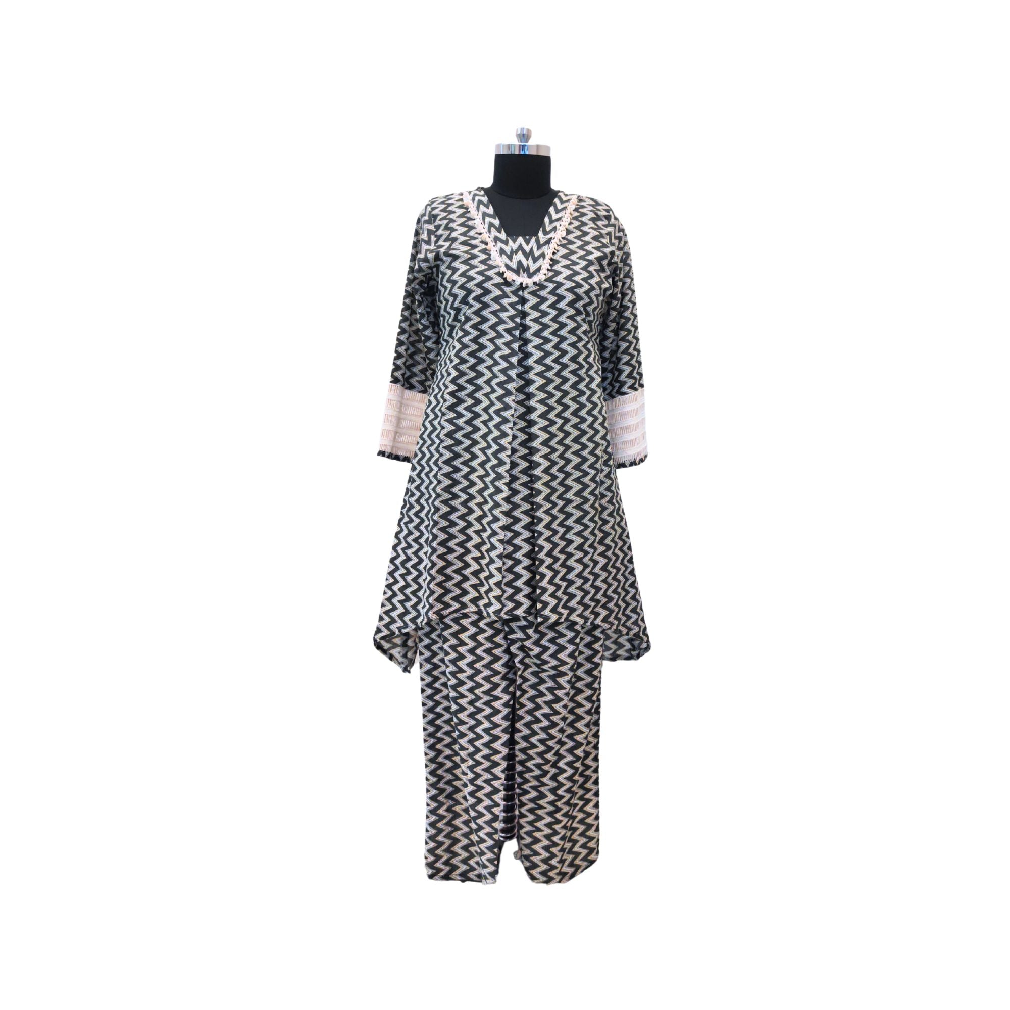 Vibrant zigzag print enhances this cotton co-ord set, crafted for women.indo western set for women
