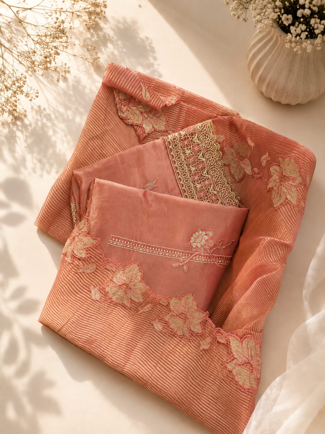 TISSUE UNSTITCH SUIT ADORNED WITH PATCH WORK